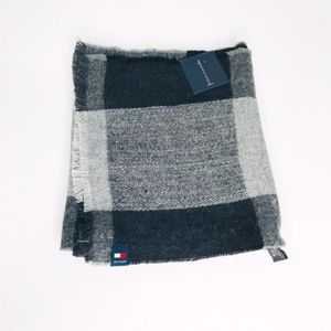 Tommy Hilfiger Black and Grey Plaid Scarf